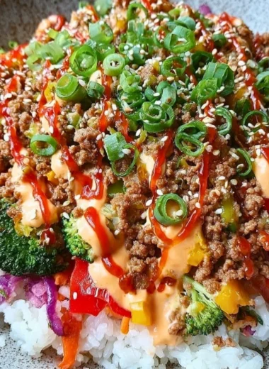 Bang Bang Ground Turkey Rice Bowl with vegetables and spices