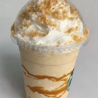 Starbucks Grande Caramel Ribbon Crunch Cream drink featured by @foodies247