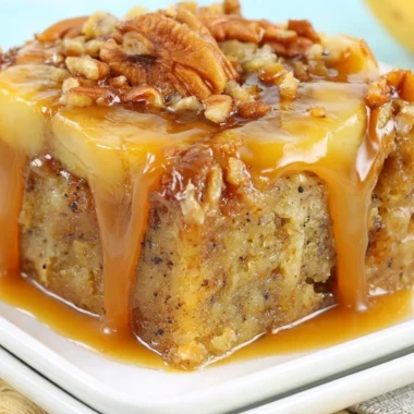 Deliciously baked Banana Upside Down Cake with caramelized bananas