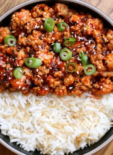 Plate of low carb firecracker ground chicken with vegetables